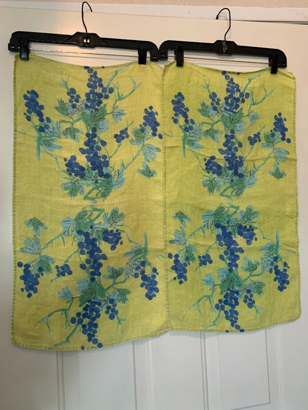 Vintage Vera Neumann Grape Tea Towel Linen (set of 2) Bright Green